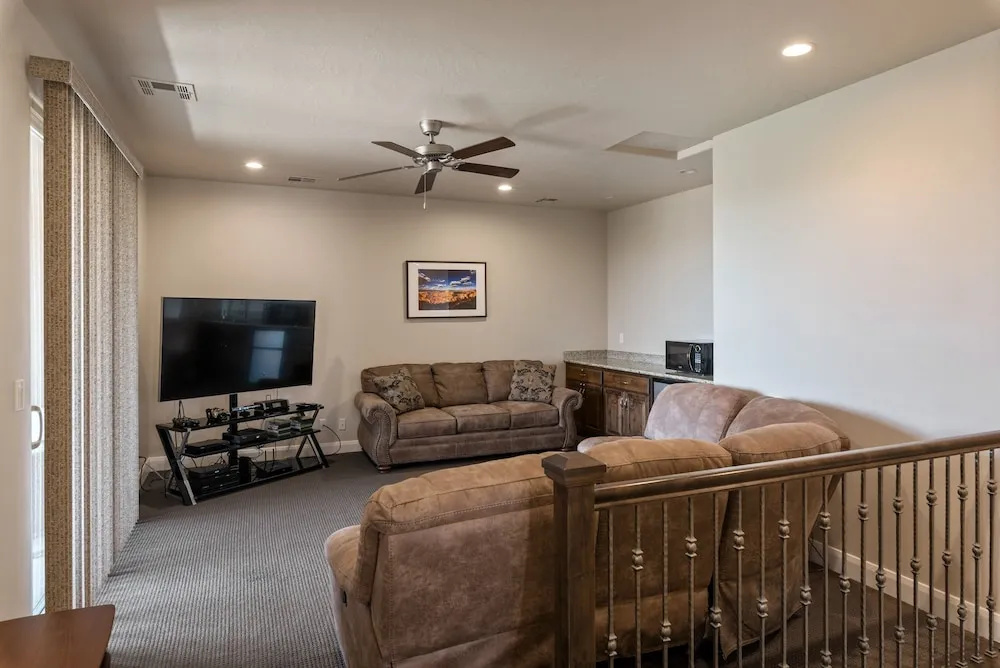 Views For Rent townhouse