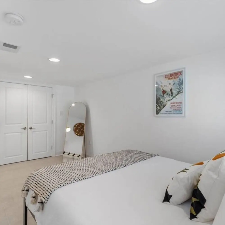 Stone s Throw From Capitol Hill Free Parking