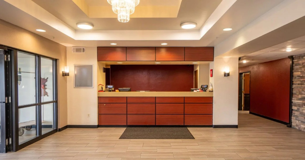 Red Roof Inn & Suites Indianapolis Airport