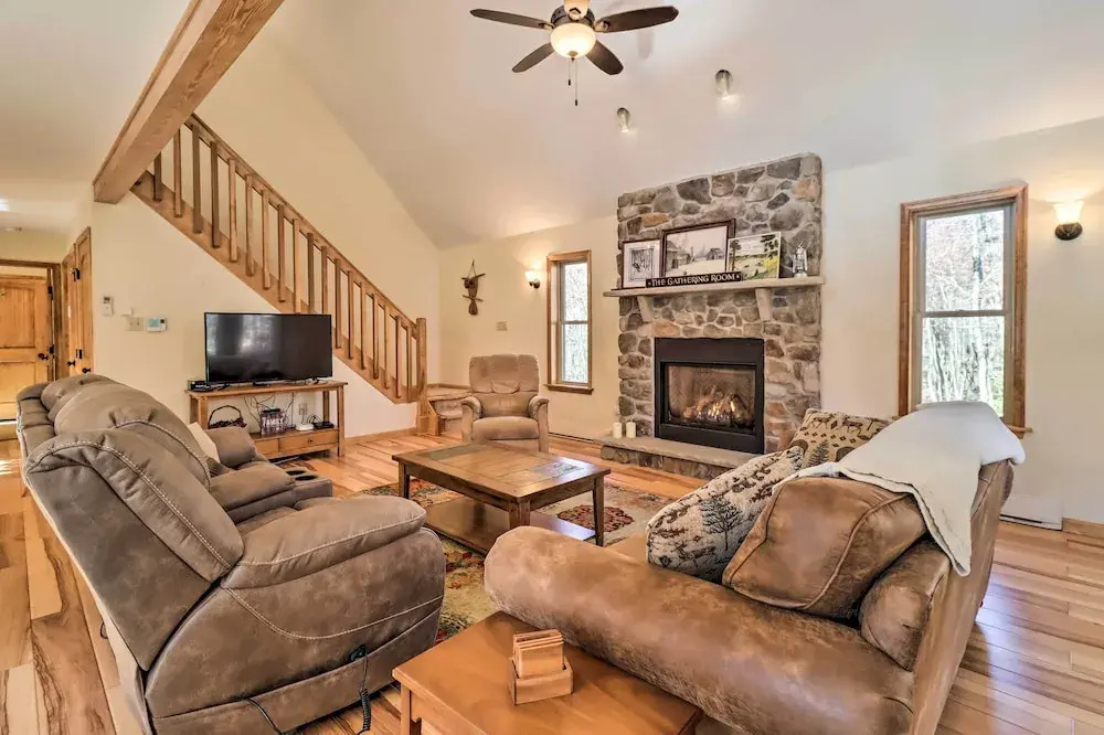 Hike, Fish & Unwind: Albrightsville Cabin!