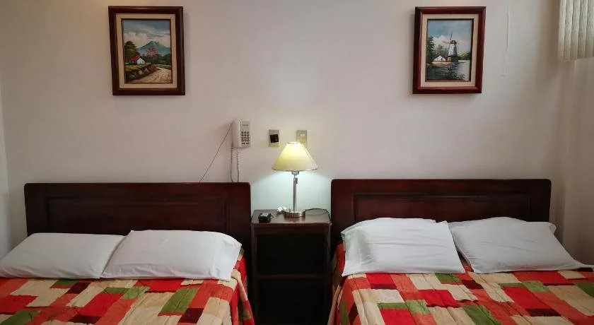 Hotel Hojarascas
