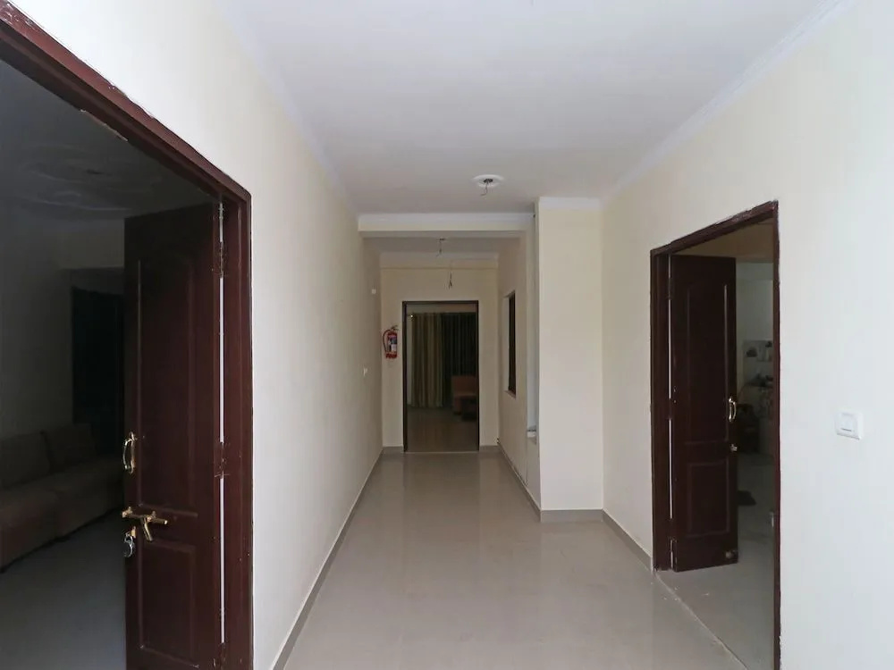 OYO 18375 Jd Palace