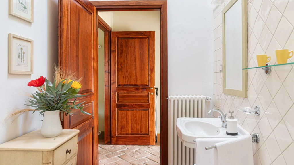 VILLA PRIMO SOLE 22, Emma Villas