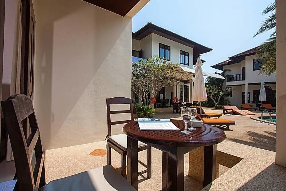 Maprow Palm Villa No. 2