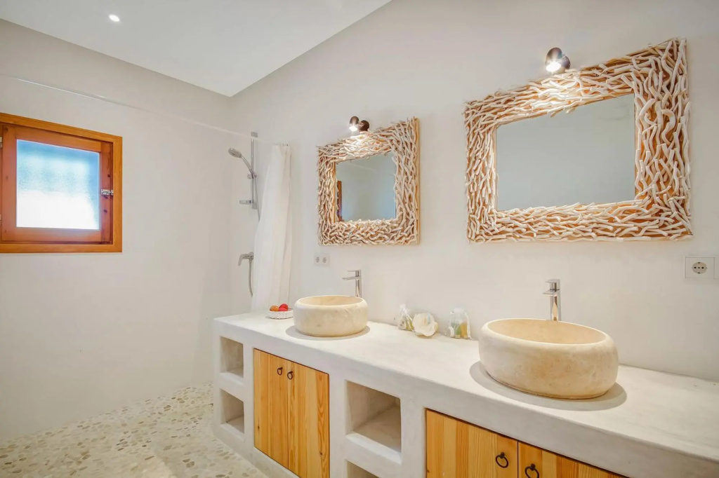 Villa Can Sunyer 5 bedroom villa with views of Las Salines.