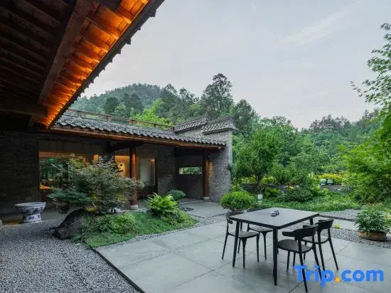 Wudang Mountain Xiaoyao Residence (Xiaoyao Valley Scenic Area Store)