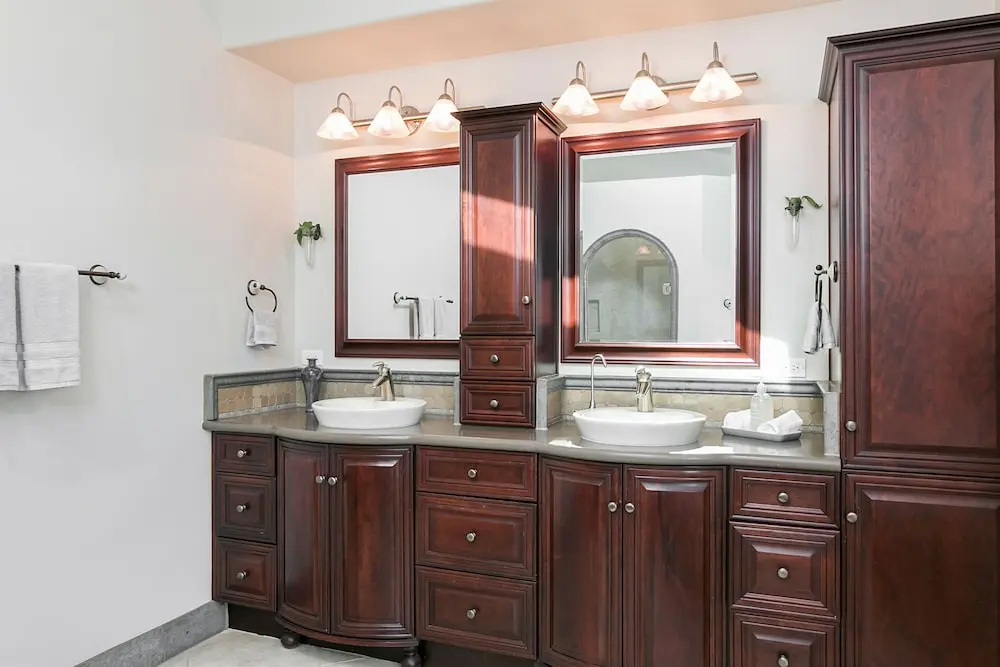 2462 Pierpont Blvd Home