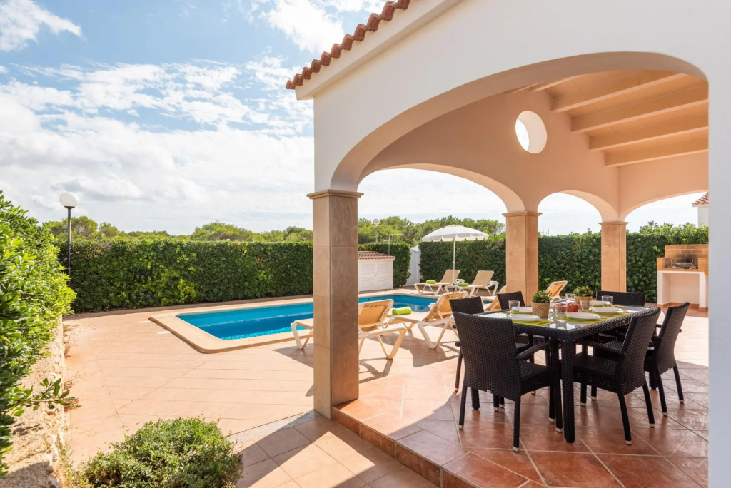 Villa Tonia by Villa Plus