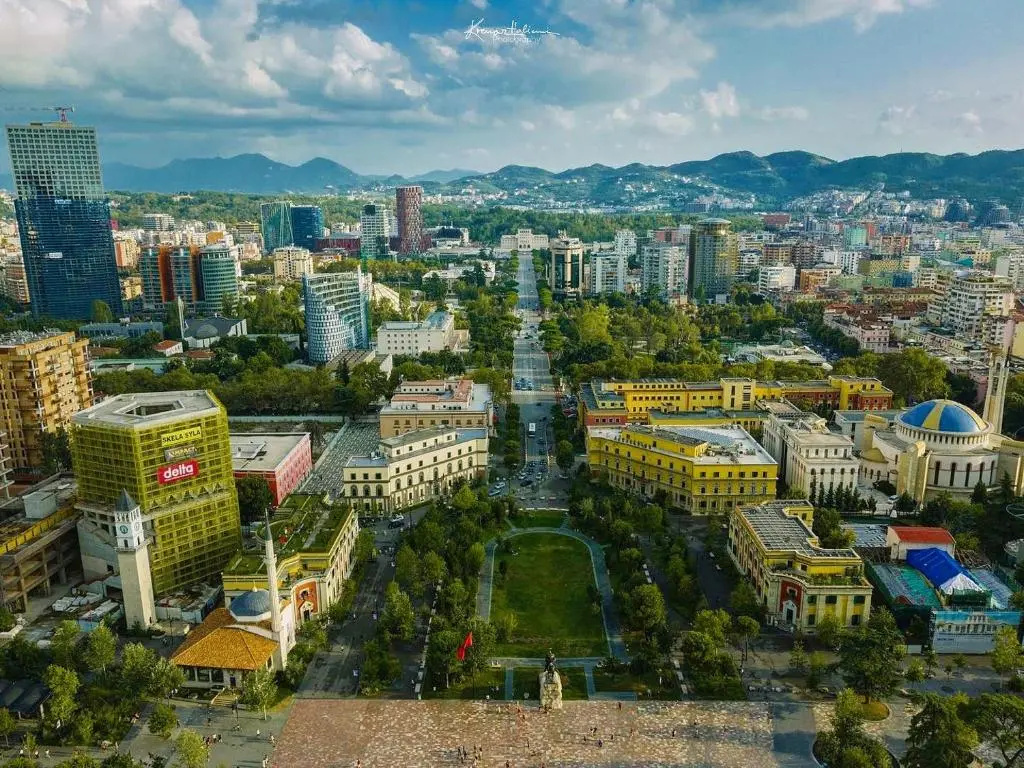 Brand new studio apartment in the heart of Tirana! 24h check-in