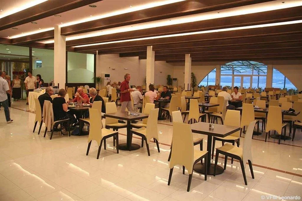 Enos Grand Resort Aqualand & Spa