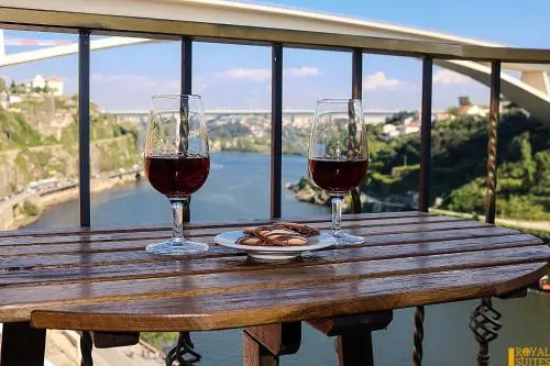 Royal Suites Oporto Riverside