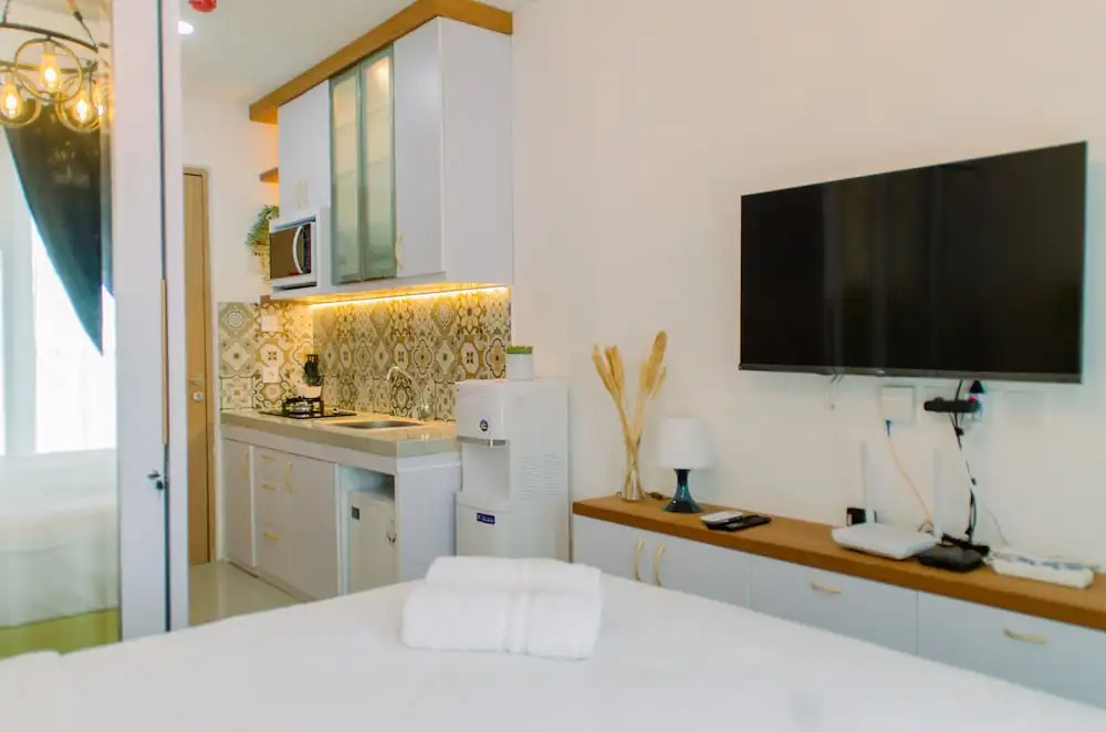 Cozy Stay Studio Apartment At B Residence Near Aeon Mall