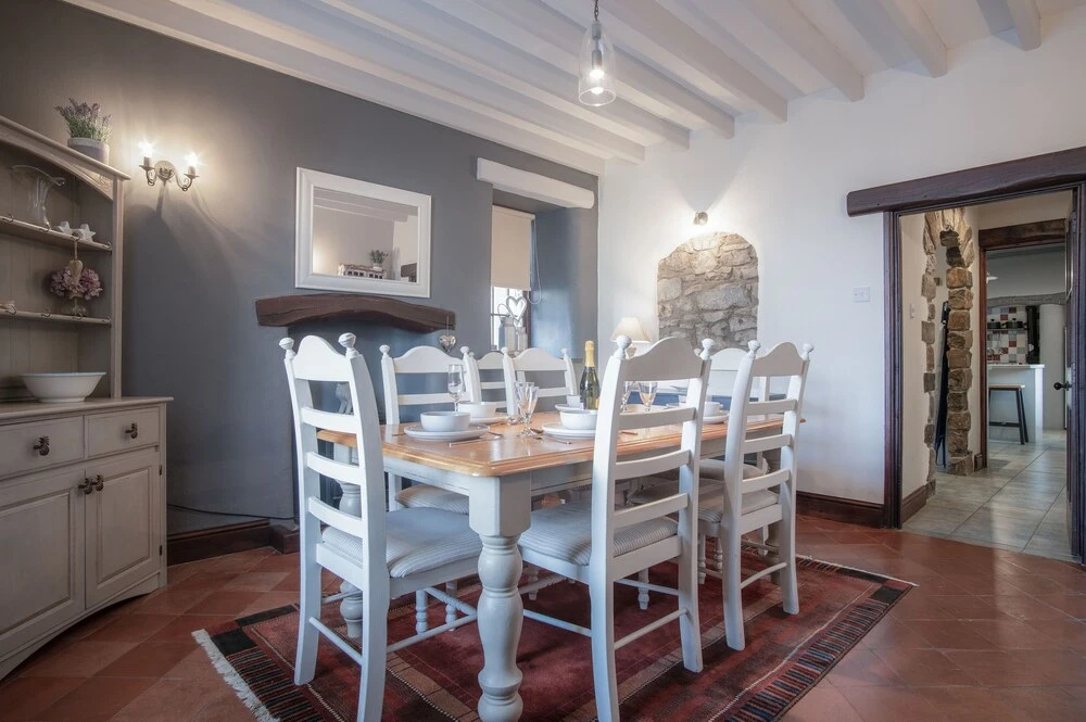 Tregoyr - 3 Bedroom Holiday Home - St Florence