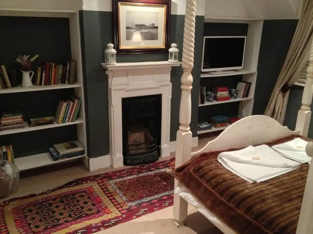 Beehive Cottage / 2-bed Home on Osea Island, Essex
