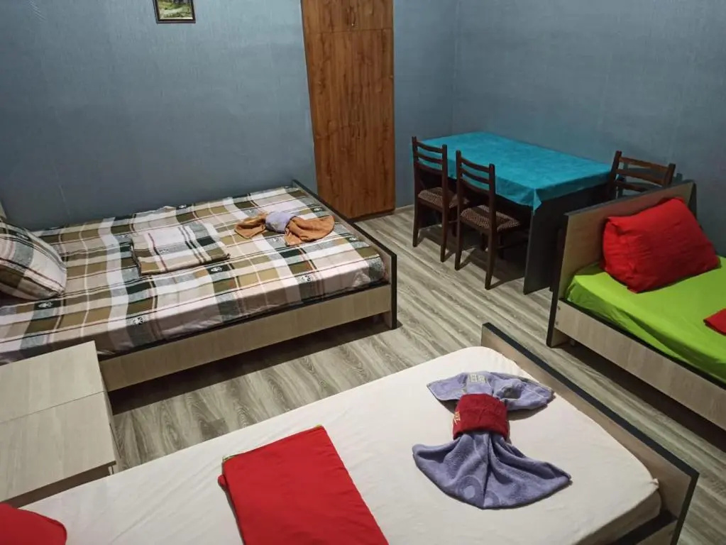 Artisha Travel Hotel