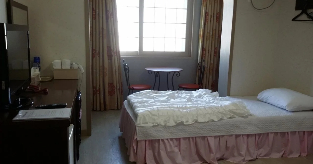 Hera Hotel