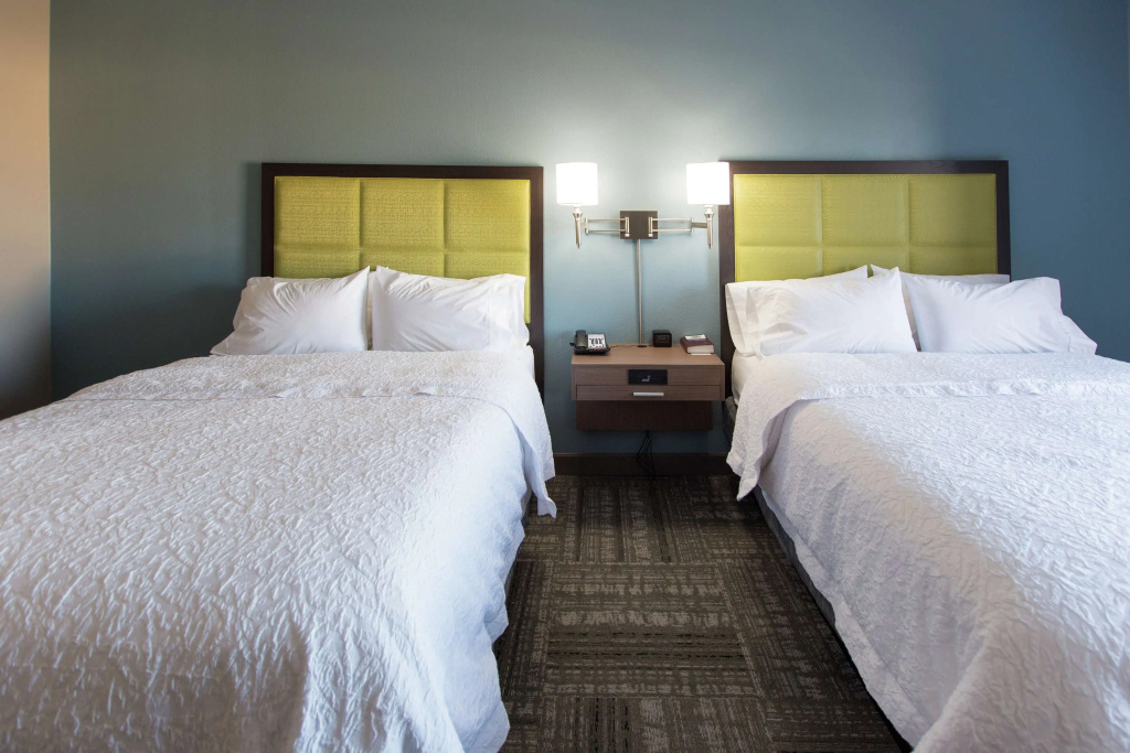 Hampton Inn & Suites Stroud