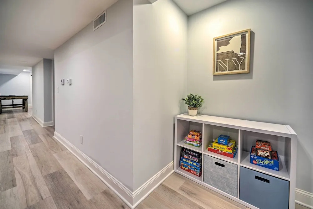 Walk to Belmont Stakes! Retreat w/ Game Room & Gym