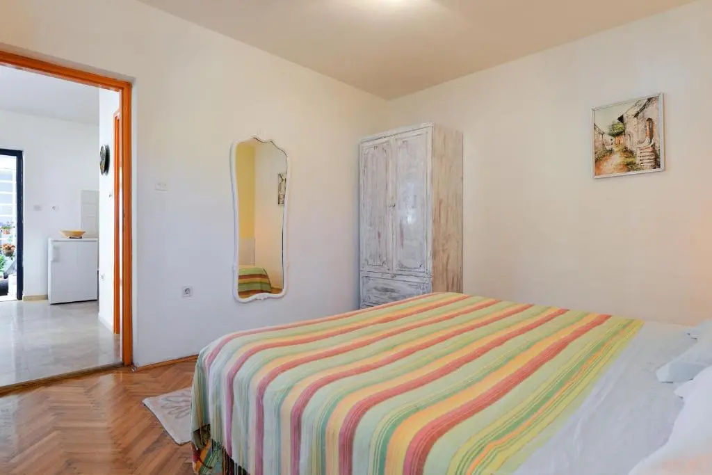 Punta Preko Apartments