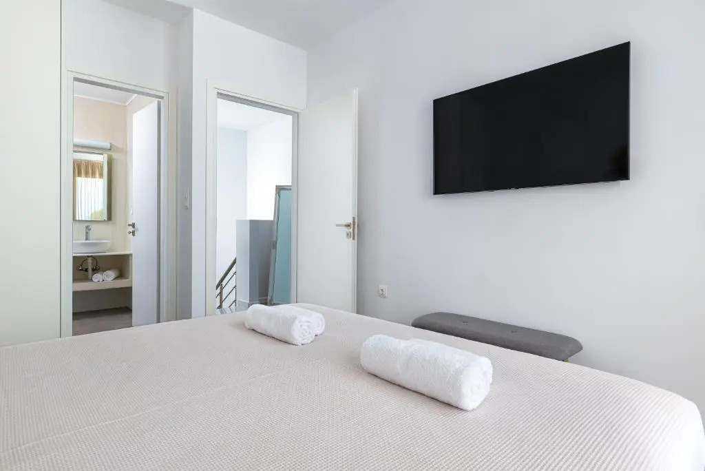 Gennadi Harmony Suites - 200 m from the sea