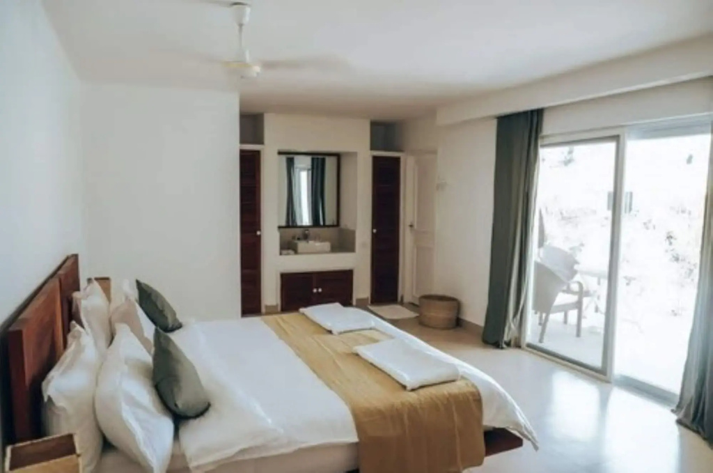 Dhow Inn Boutique Hotel