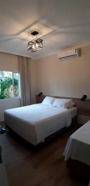 Maresias Hostel & Suites