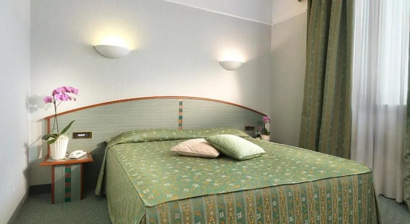 Piramidi Hotel