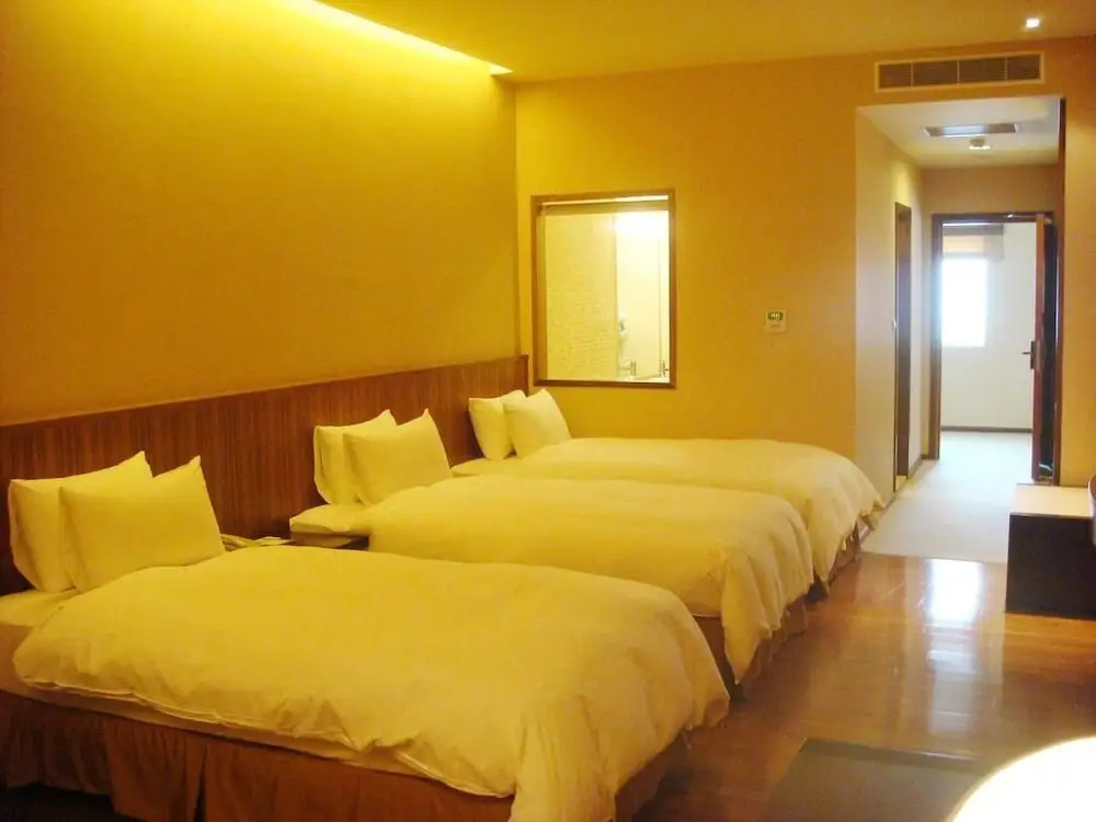 Young Lake Resort