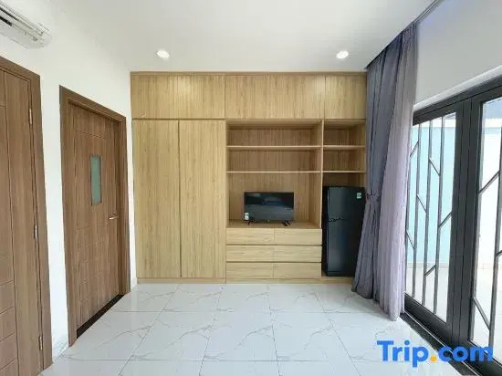 Tphomes Lakeview