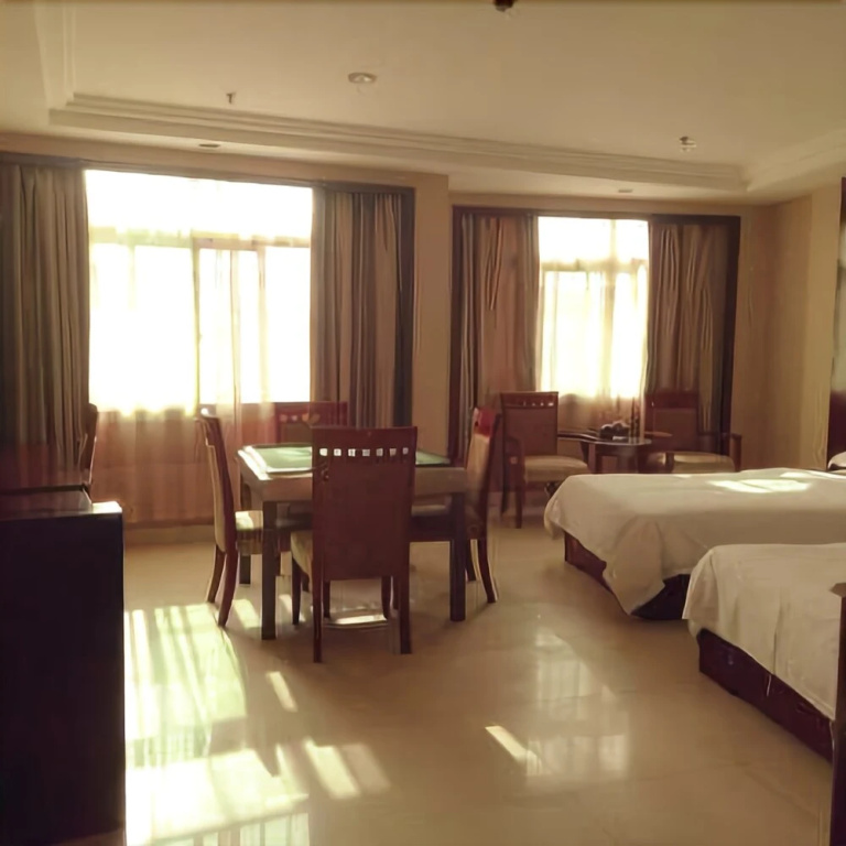 Hua Qi Hotel