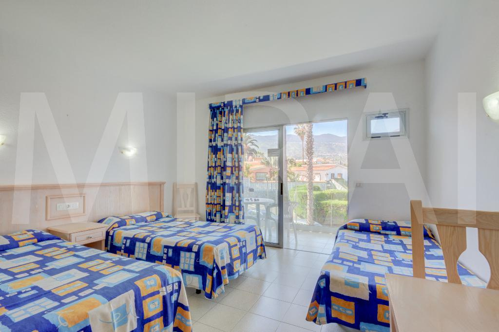 Apartamentos La Carabela