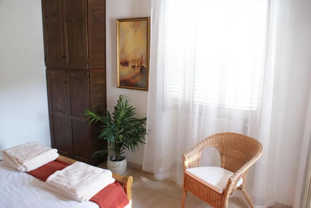 Apricot House
