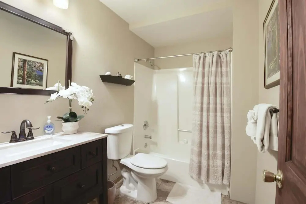 Shoreline Vista | 180° Lake Views | Pet-Friendly | 2 Master Suites
