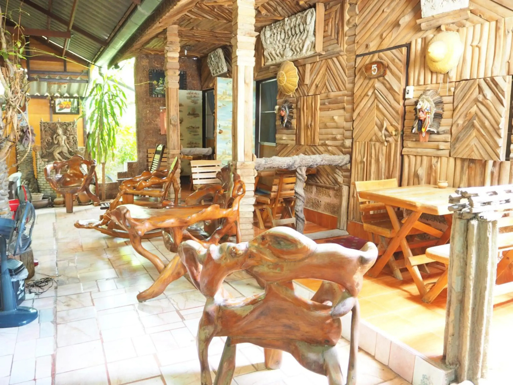 Three J Guesthouse