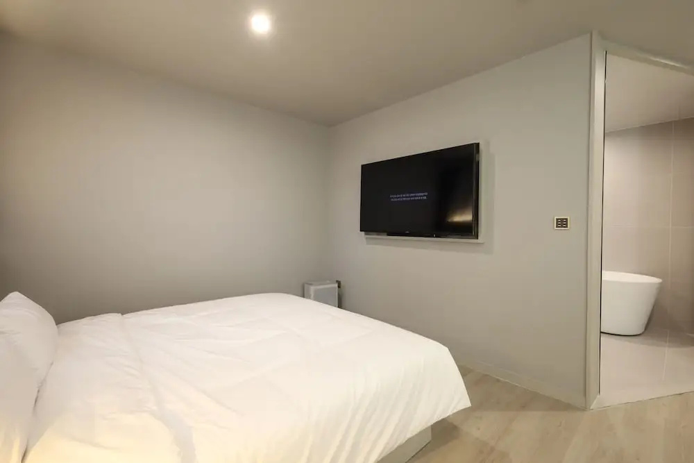 Changwon Denvasta Hotel Myeongseo Branch