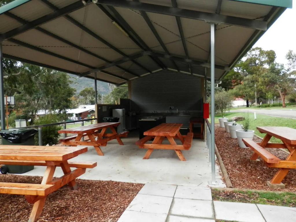 Breeze Holiday Parks - Halls Gap