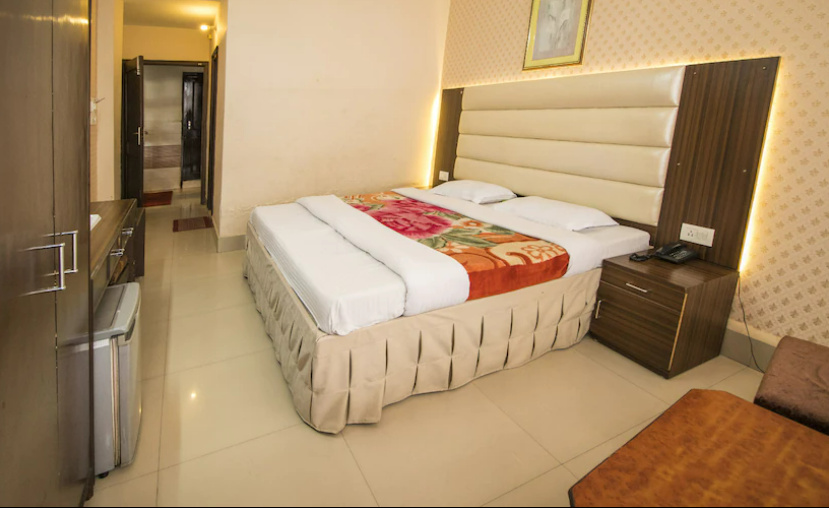 WOW STAYZ2 Hotel Jahanvi Dale