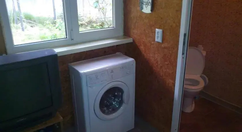 Домик в Лоо