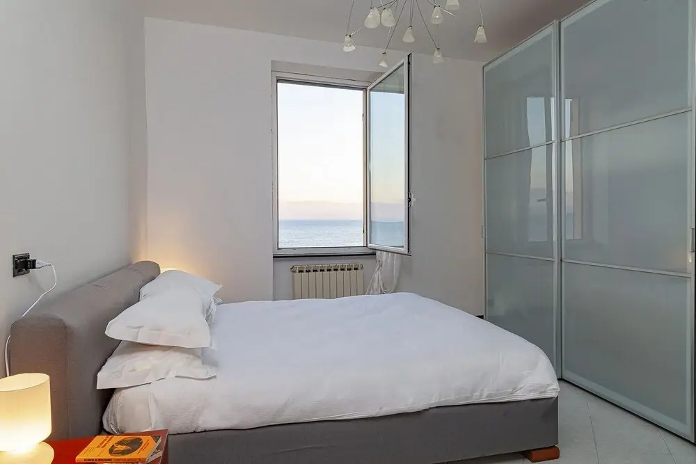 Sea Sound Apartment with Terrace