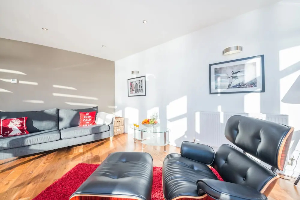 Exclusive Excel London Apartment