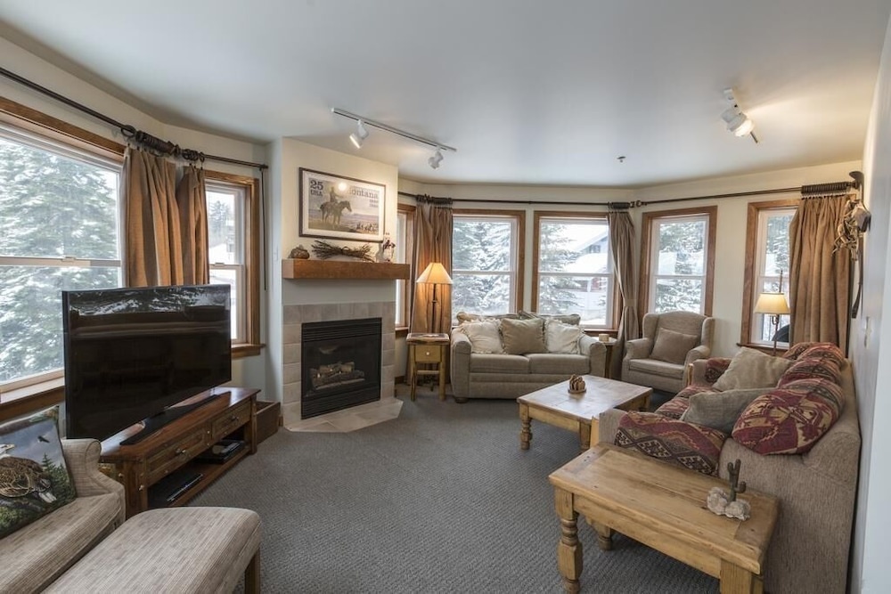 Kintla 302 - 3 Br Condo