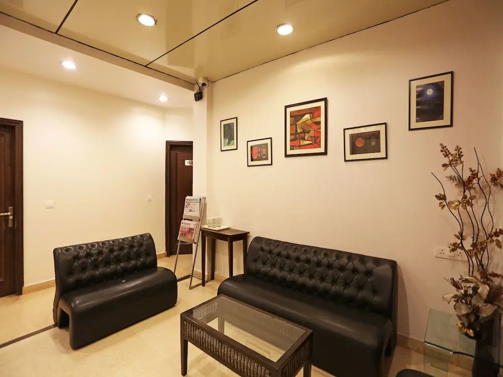 OYO 1245 Hotel Amby Inn