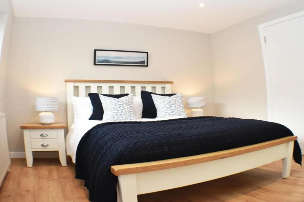 The Glenmoriston Townhouse Hotel