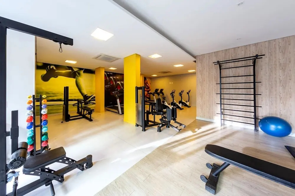 Moderno com AC piscina e academia