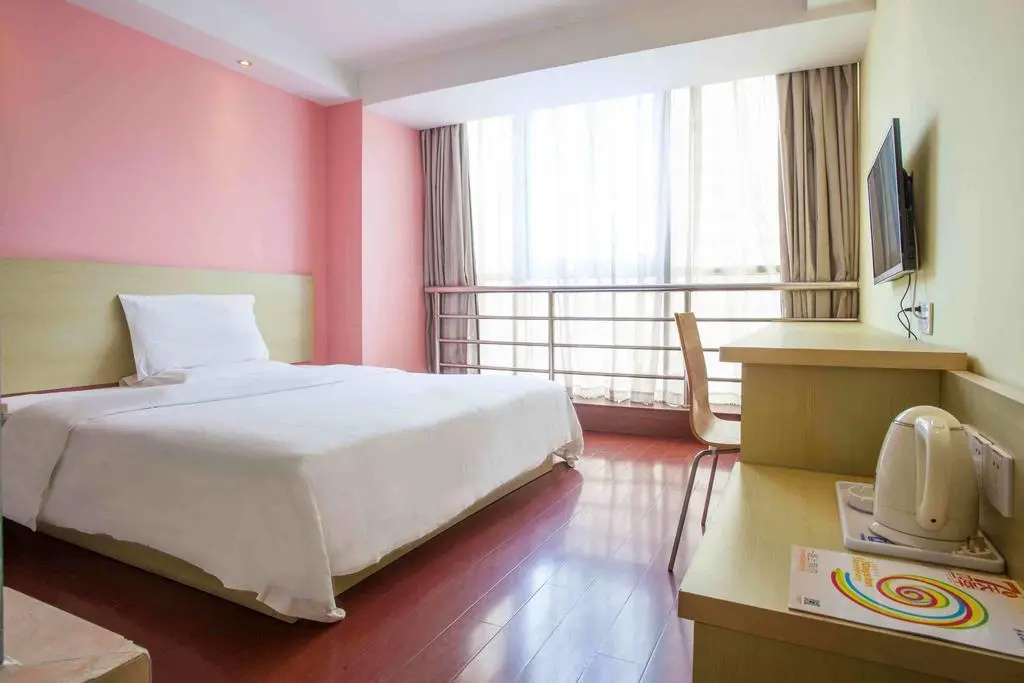 7 Days Inn Suining Kaixuanxia Road Branch