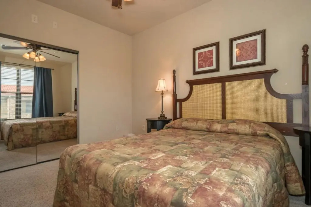 904 Charo Pkwy, Unit 533 4 Bedrooms, 3 Bathrooms
