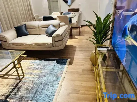 Your Elegant Flat in Cairo