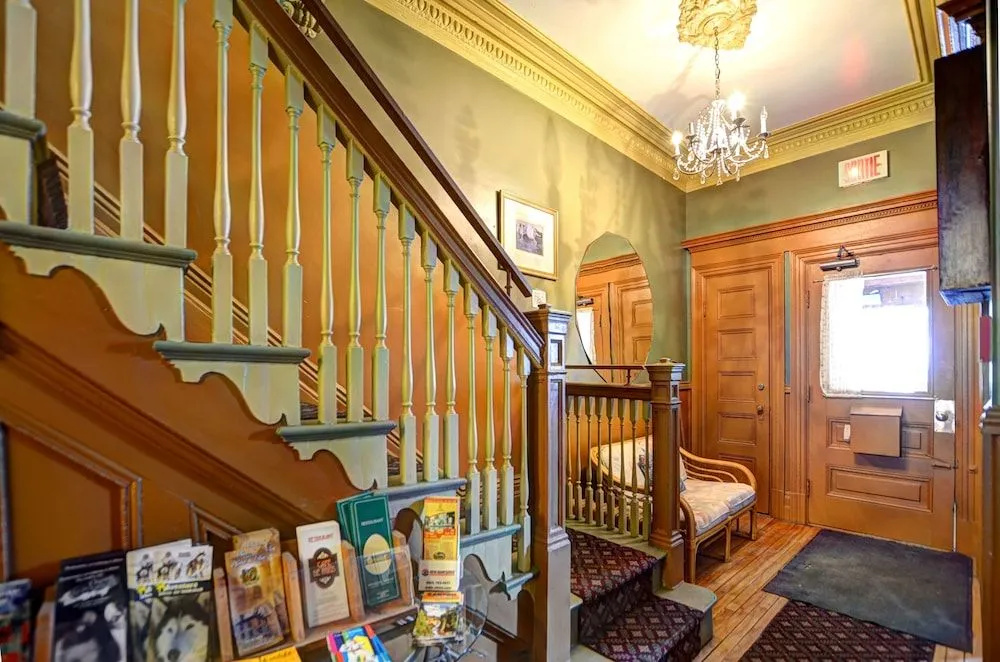 Hôtel Manoir Vieux-Québec