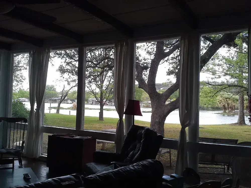 Constant-level Lake LBJ - 3 BR Sleep 12