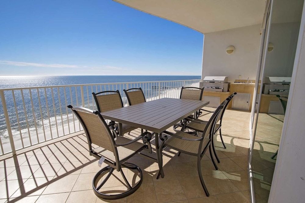 Turquoise Place D1208 3 Bedrooms 3.5 Bathrooms Condo